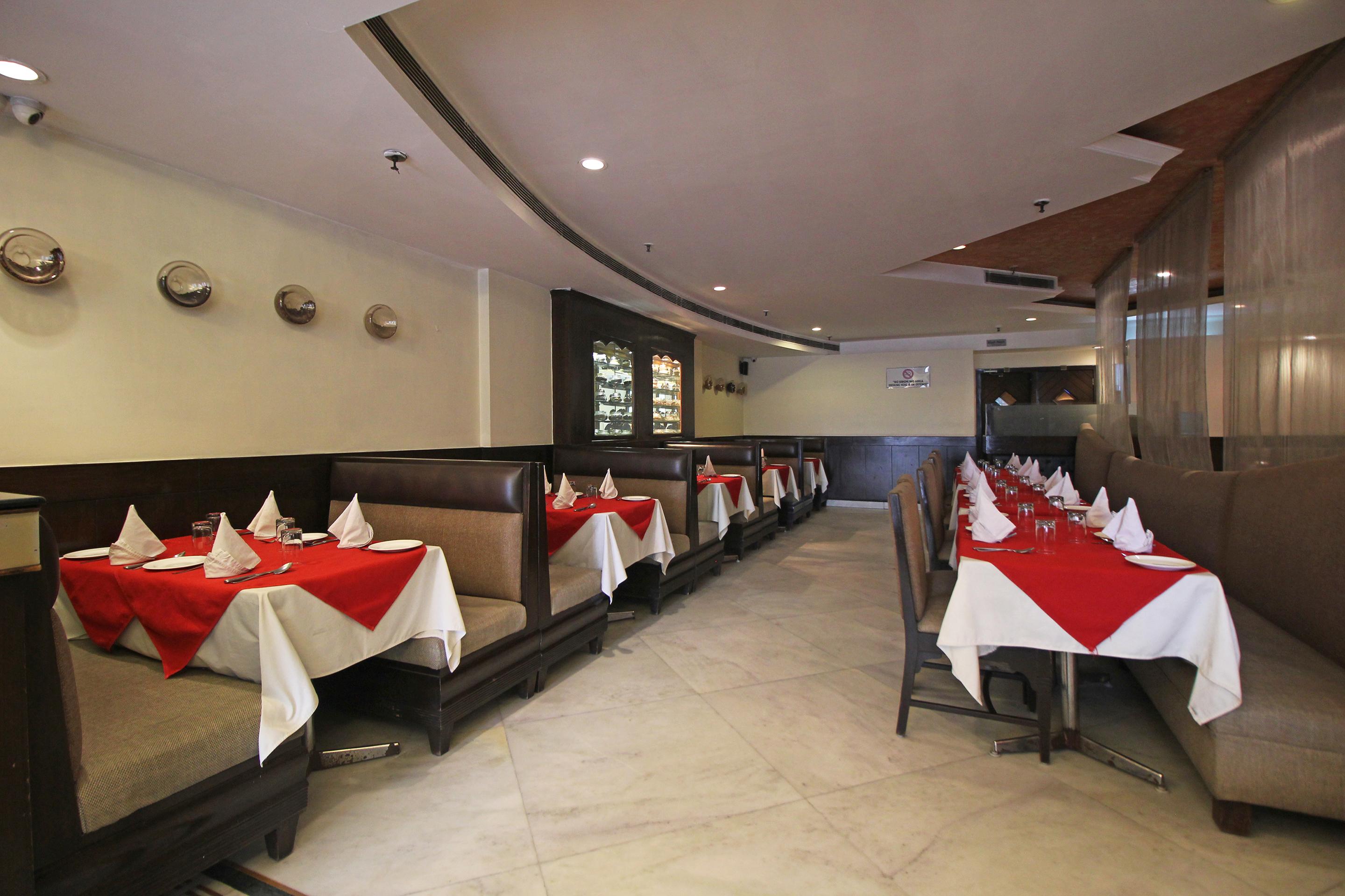 Oyo 5915 Hotel Swagath Új-Delhi Kültér fotó