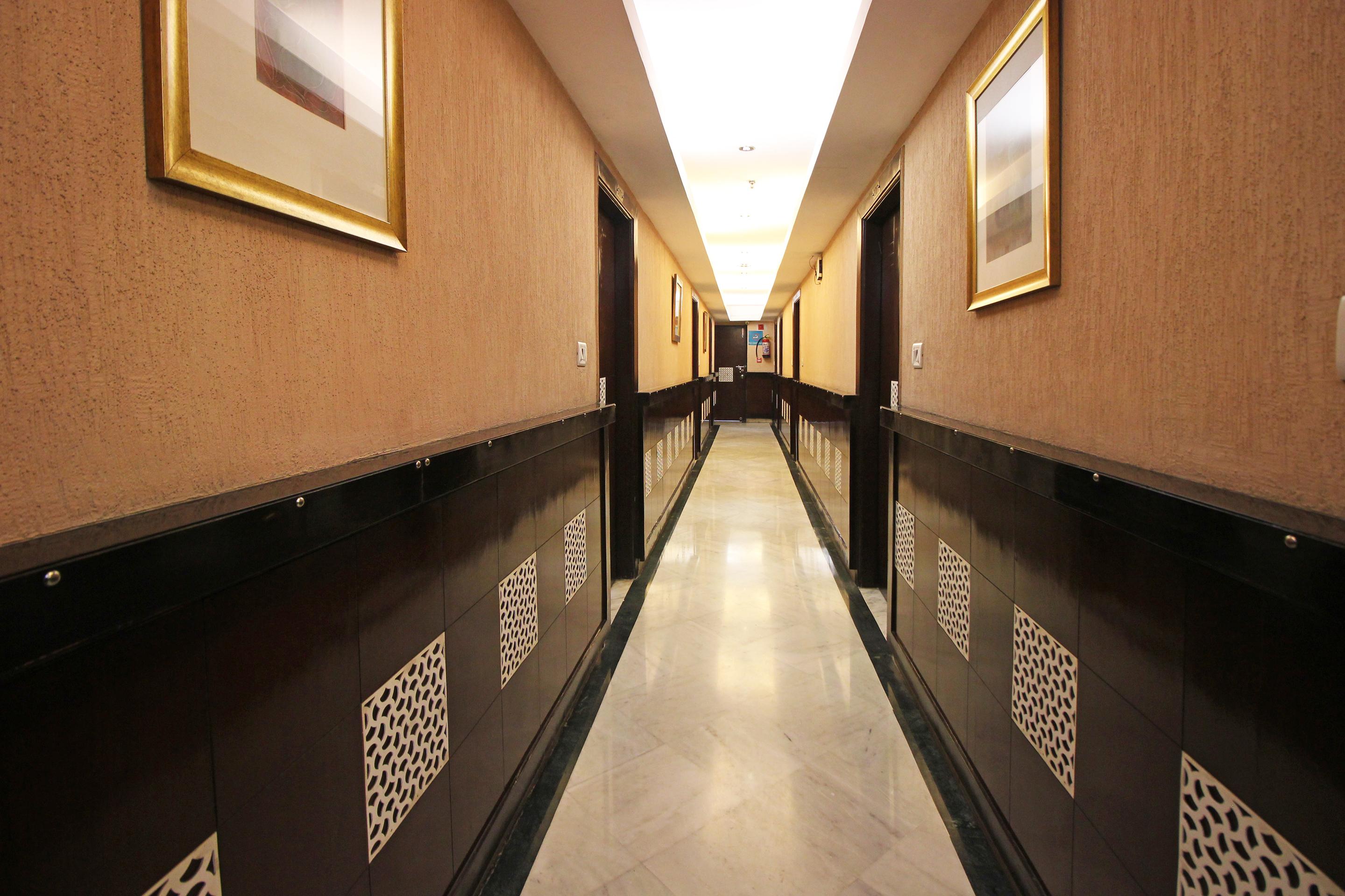 Oyo 5915 Hotel Swagath Új-Delhi Kültér fotó