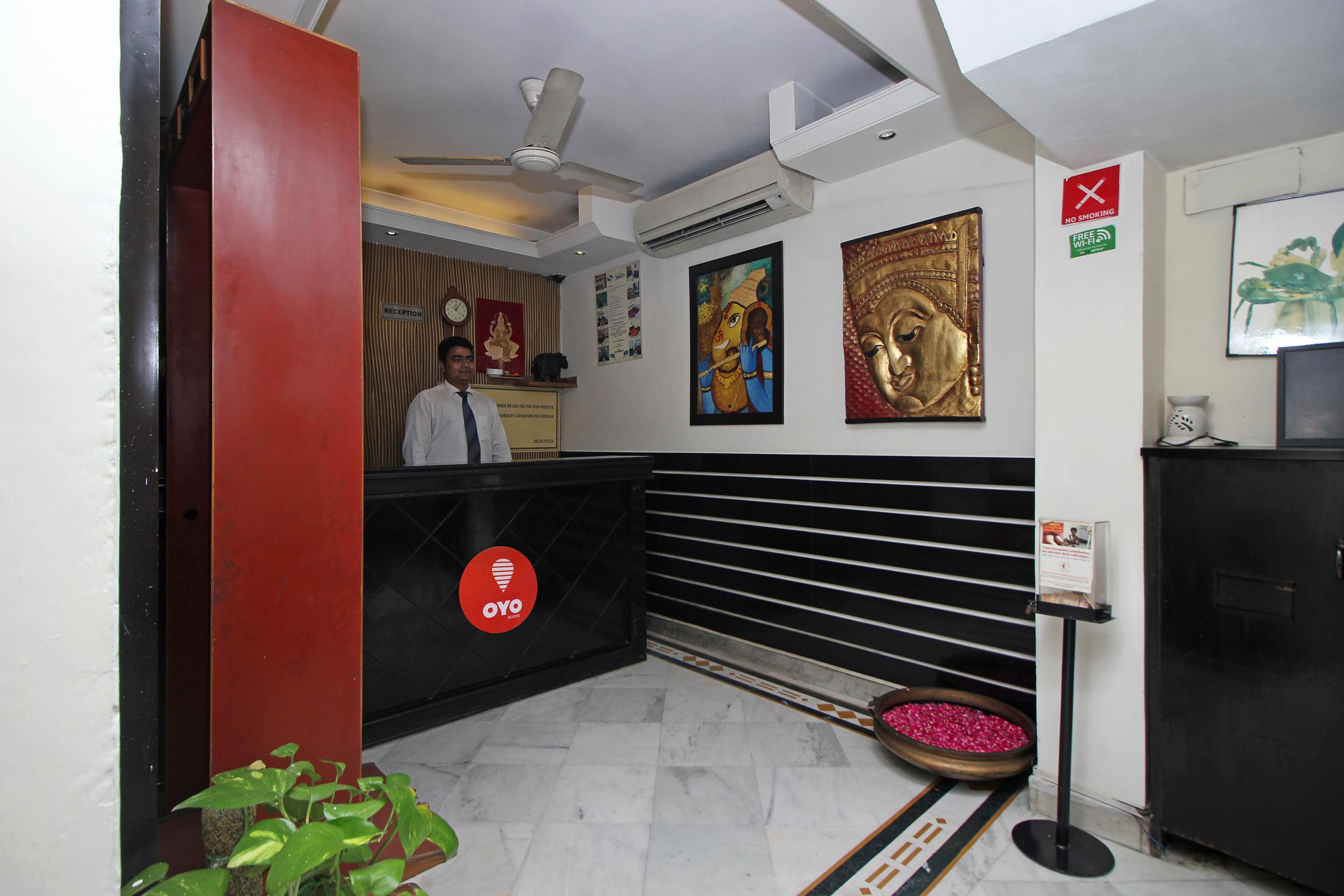 Oyo 5915 Hotel Swagath Új-Delhi Kültér fotó